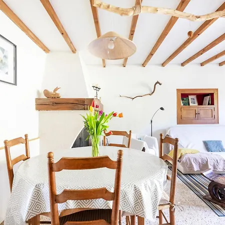 Estuvi, Pause Nature Dans Le Jura Chemenot (Jura)