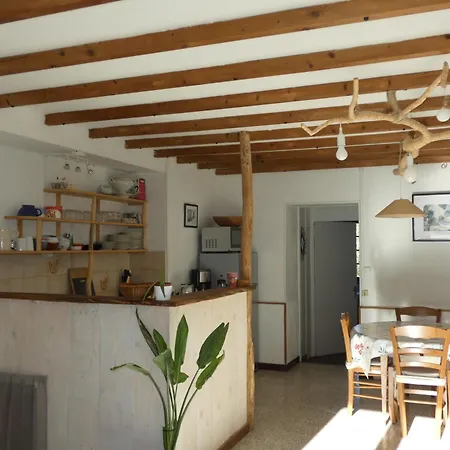 Estuvi, Pause Nature Dans Le Jura * Cheminot