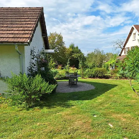 Estuvi, Pause Nature Dans Le Jura