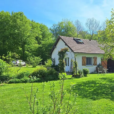 Estuvi, Pause Nature Dans Le Jura *